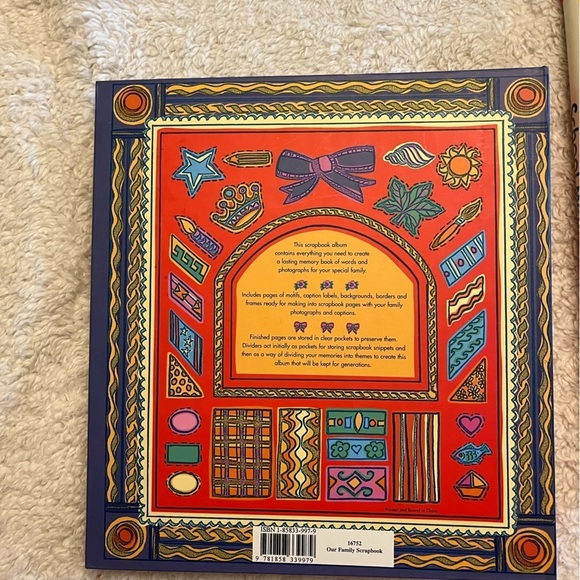 ❗️2 for 1❗️NWOT Family and School Scrapbooks - Picture 3 of 10